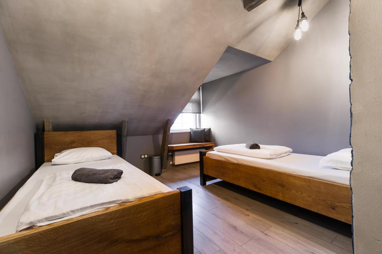 Wicked Weasel Hostel 리가 외부 사진